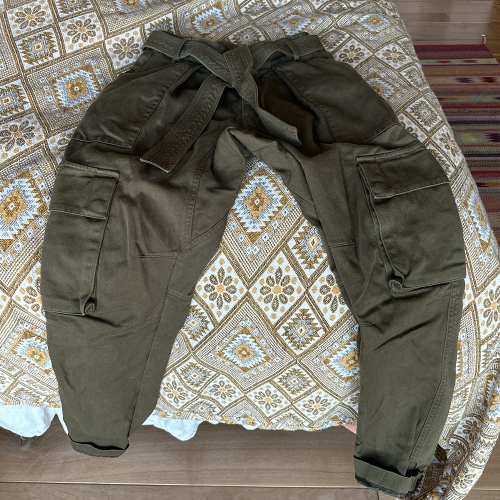 Green belted cargo pants by IH NOM UH NIT